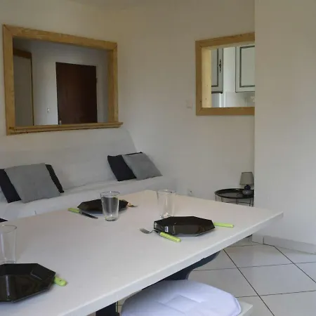 Appartement Cap D'Agde, 1 Piece, 4 Personnes - Fr-1-249-338 * Agde